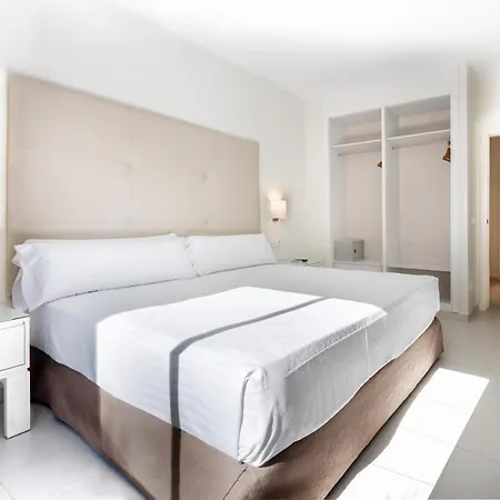 Apartahotel Sol Sancti Petri 3*