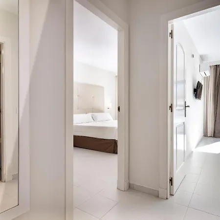 Sol Sancti Petri Apartahotel 3*