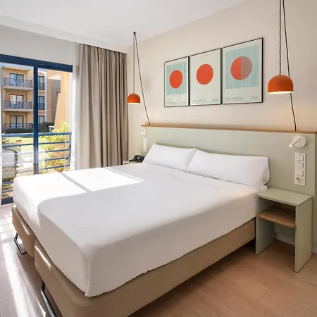 Sol Sancti Petri Apartahotel 3*