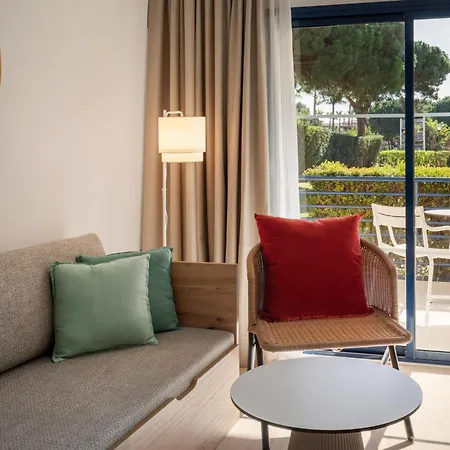 Apartahotel Sol Sancti Petri 3*