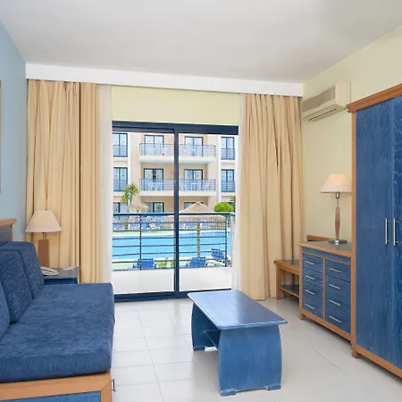 Sol Sancti Petri Apartahotel 3*